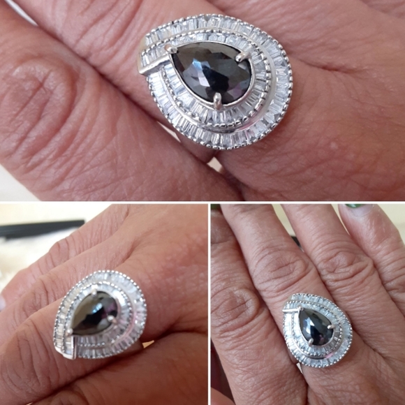 2.2 Carats Rare Pear Cut Black Diamond 18K White Gold Ring - Picture 9 of 9